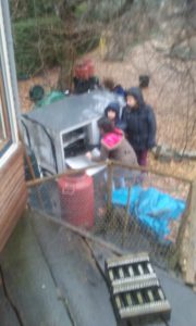 kinderen bij oven